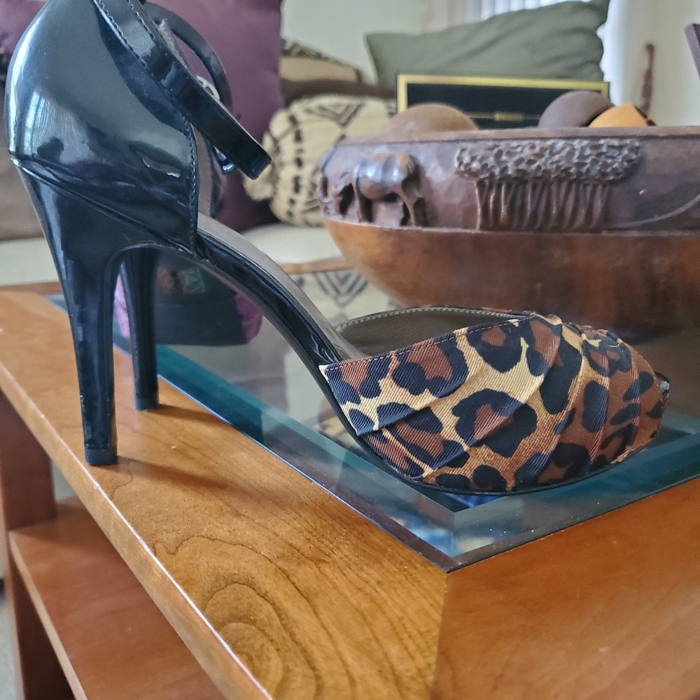 Moda Open Toe Pump - image 8